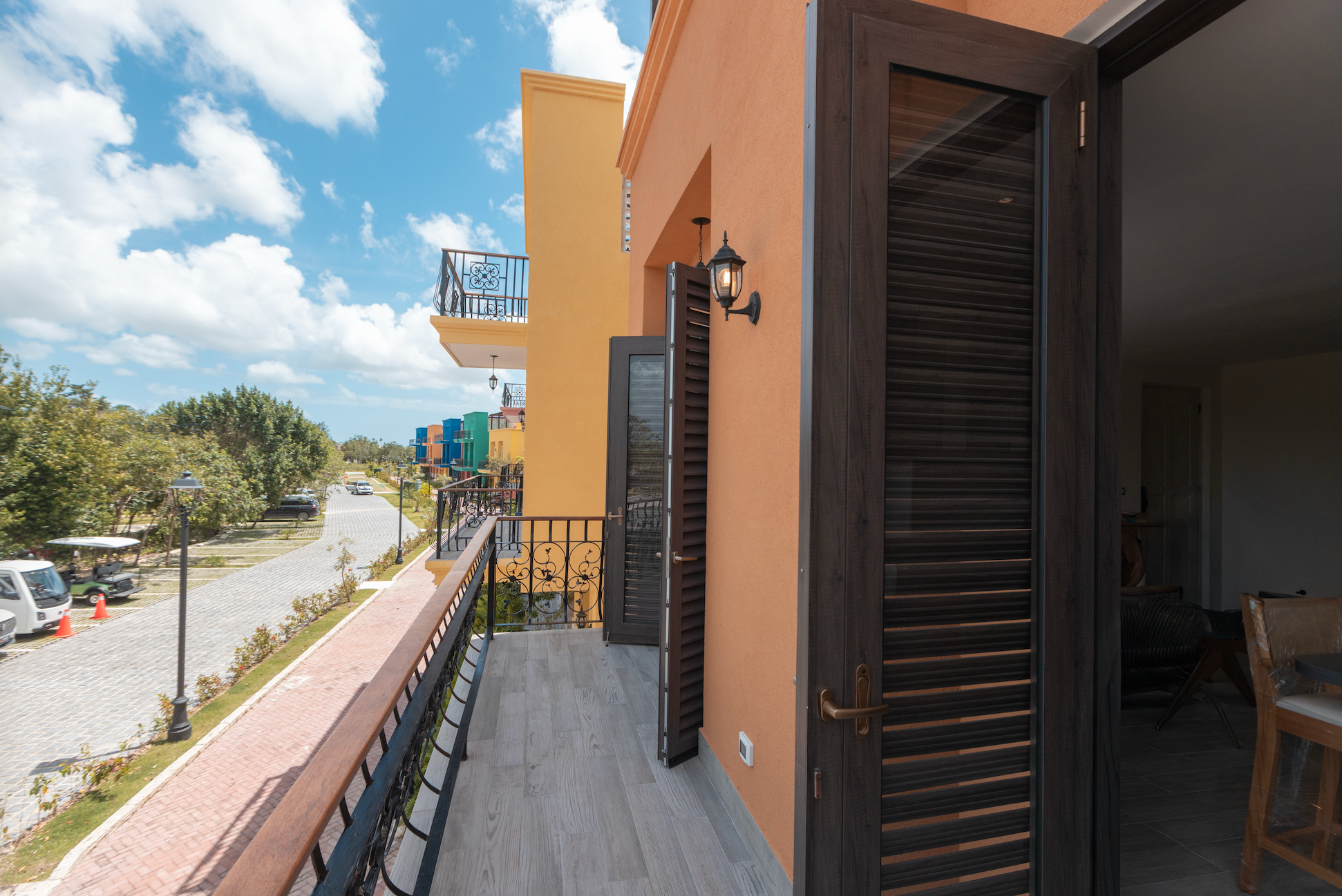 Pueblito Caribeño Second Floor V85-1