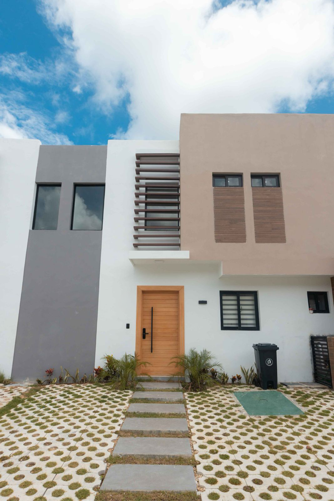 Dumas Lux Townhouse V55-1